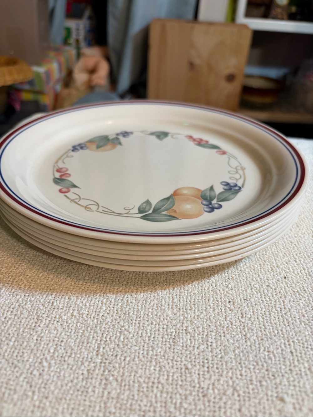 Vintage Corelle Abundance 8.5" Luncheon Salad Plates Set of 6. Retro vibe - Picture 12 of 13
